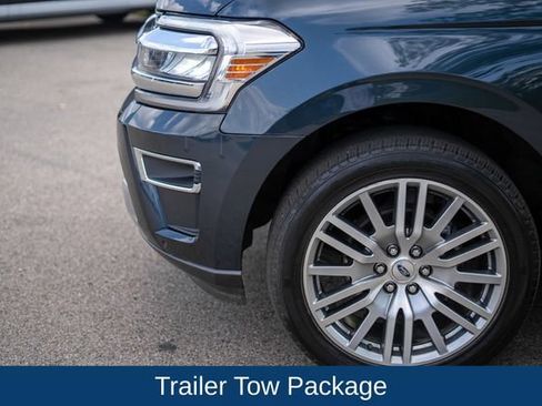 Used 2023 Ford Expedition Limited AWD/4WD image 9