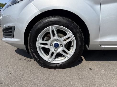 Certified 2017 Ford Fiesta SE FWD image 10