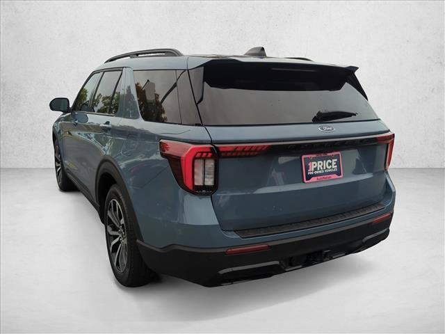 Used 2025 Ford Explorer ST-Line w/ Premium Package RWD image 9