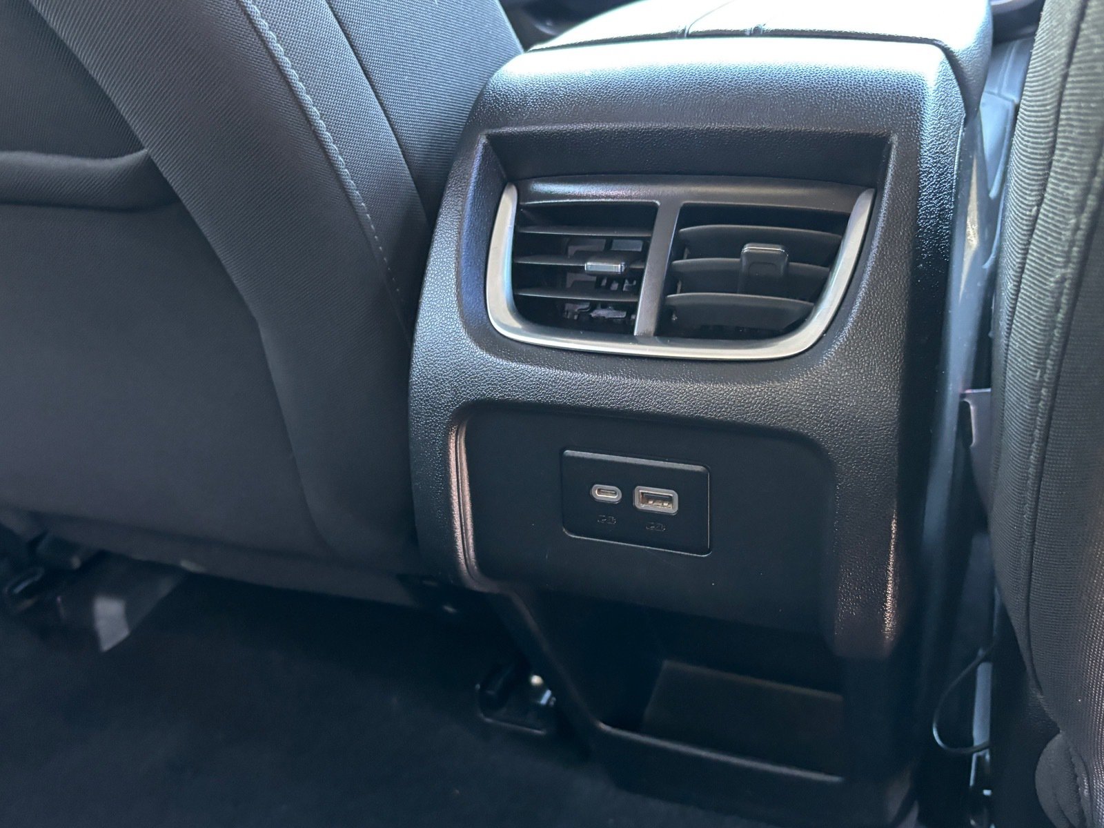 Used 2019 Chevrolet Blazer LT FWD image 30