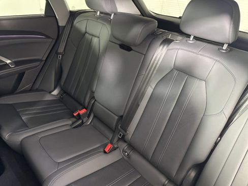 Used 2025 Audi Q5 Premium Plus w/ Premium Plus image 12