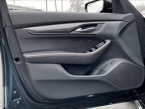 Used 2025 Cadillac CT5 V w/ LPO, ONYX Package image 26