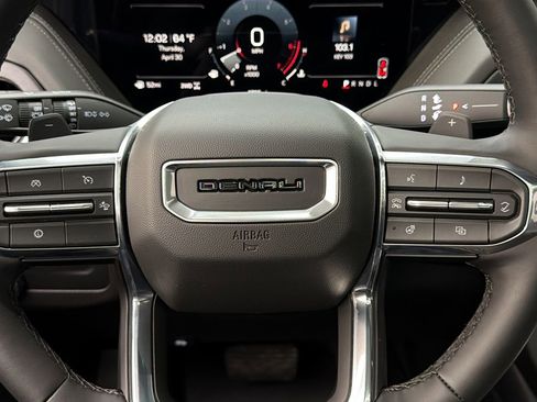Used 2026 GMC Yukon Denali w/ Sun & Power Step Package AWD/4WD image 26