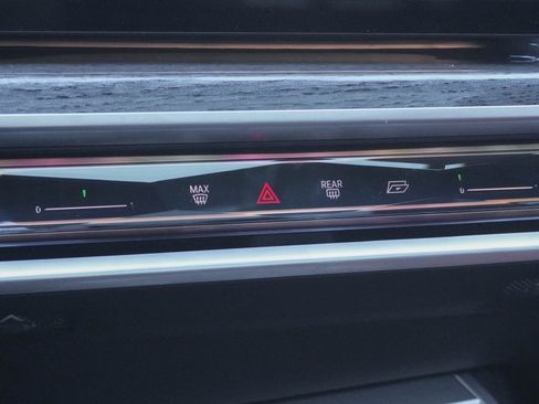 Certified 2023 BMW 760i xDrive w/ Executive Package image 26