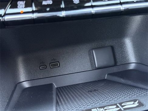 New 2026 Chevrolet Traverse LT w/ Driver Confidence Package image 18