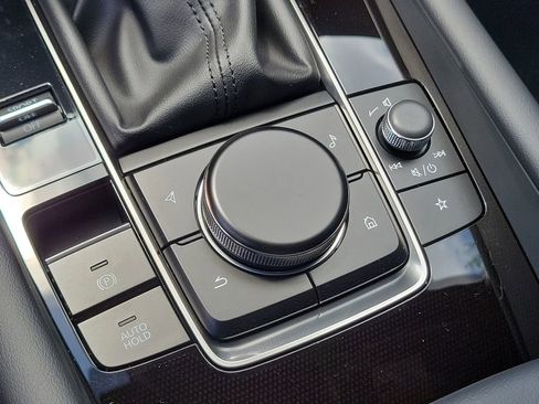 New 2026 MAZDA MAZDA3 Carbon image 32