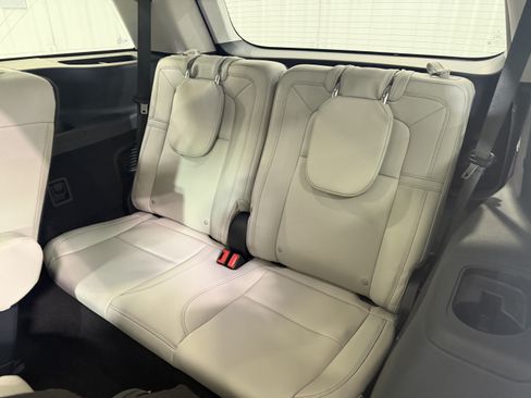 Used 2025 Lincoln Aviator Reserve w/ Jet Appearance Package RWD image 13