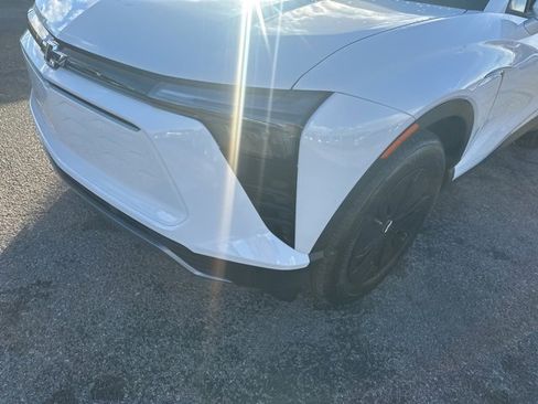 New 2026 Chevrolet Blazer EV LT image 9