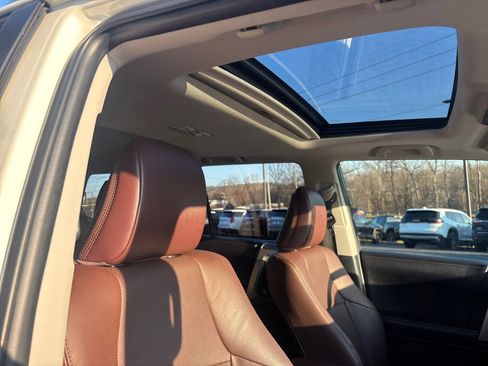 Used 2016 Toyota 4Runner Limited image 49