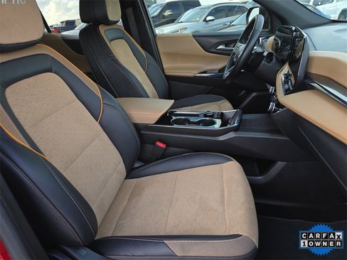 Used 2025 Chevrolet Equinox ACTIV image 10