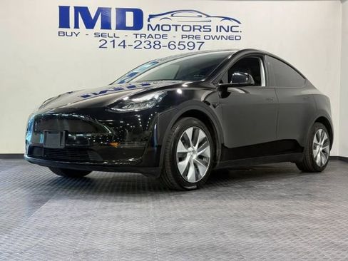 Used 2023 Tesla Model Y Long Range image 2
