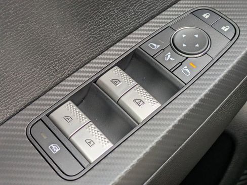 New 2026 Mitsubishi Outlander SE FWD image 24