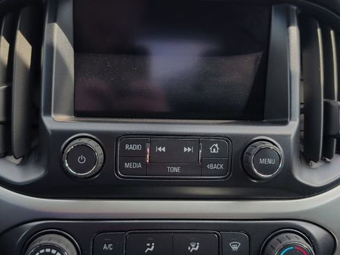 Used 2017 Chevrolet Colorado LT AWD/4WD image 21