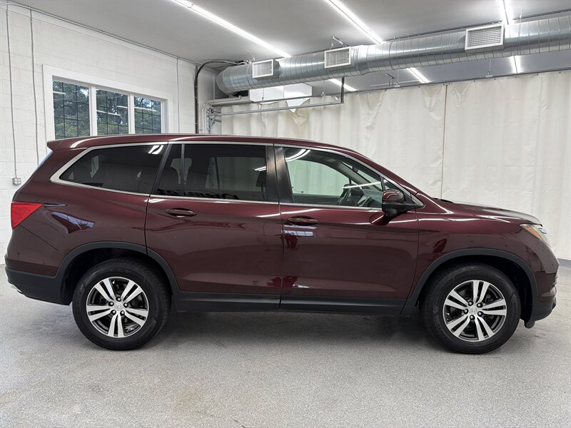 Used 2017 Honda Pilot EX-L image 4