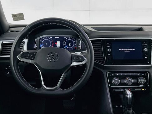 Used 2023 Volkswagen Atlas Cross Sport SE w/ Panoramic Sunroof Package FWD image 18