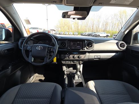 Used 2023 Toyota Tacoma SR image 31