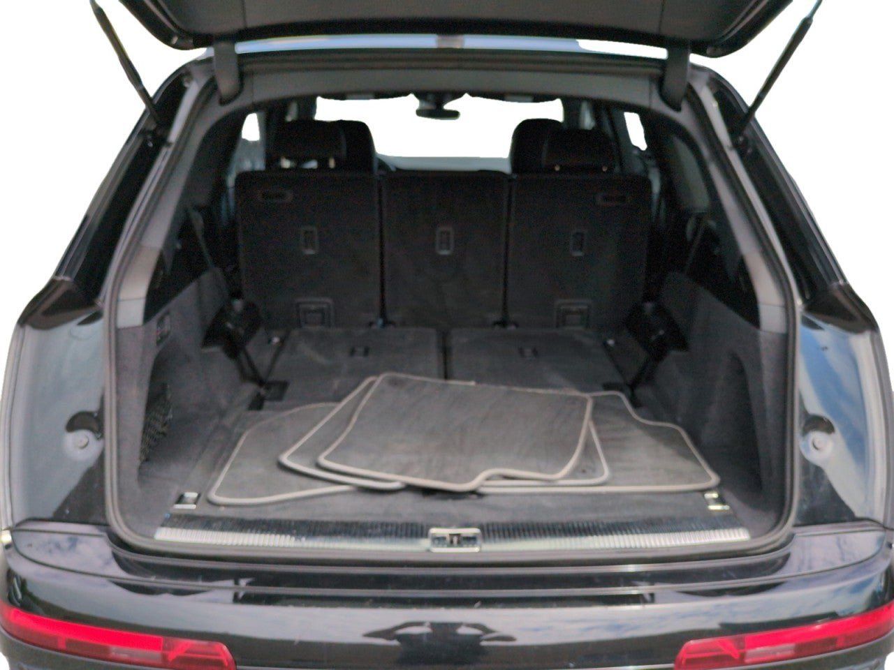 Used 2025 Audi Q7 3.0T Premium Plus AWD/4WD image 26