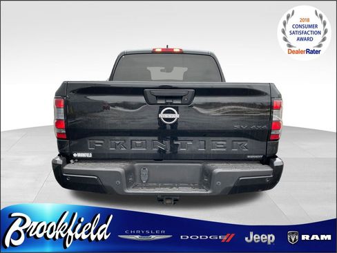 Used 2023 Nissan Frontier SV w/ Midnight Edition Package image 4