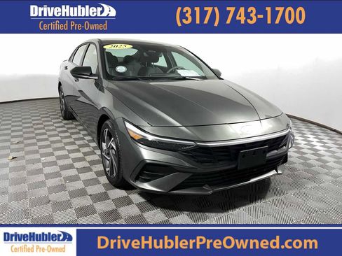 Used 2025 Hyundai Elantra Sport FWD image 1