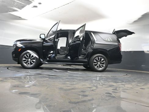 Used 2021 Chevrolet Tahoe LT w/ LT Signature Package RWD image 46