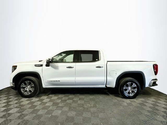 Used 2026 GMC Sierra 1500 SLT RWD image 5
