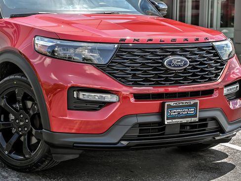 Certified 2023 Ford Explorer ST-Line w/ Class IV Trailer Tow Package AWD/4WD image 2