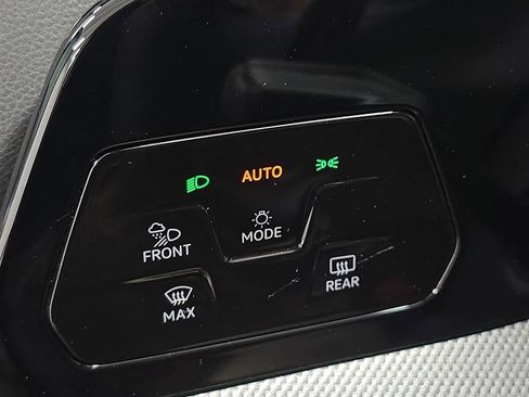 Used 2025 Volkswagen Golf w/ Euro Style Package AWD/4WD image 21