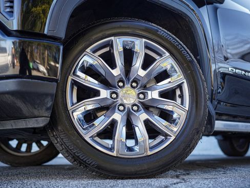 Used 2024 GMC Sierra 1500 Denali w/ Denali Reserve Package image 18