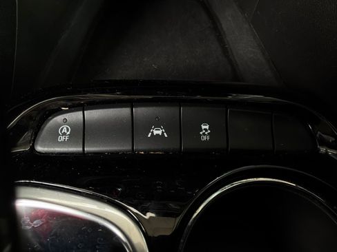 Used 2025 Buick Encore GX Preferred FWD image 23