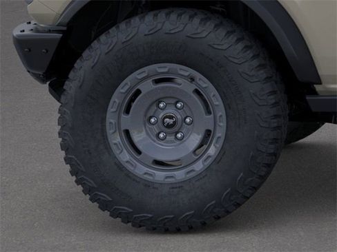 New 2025 Ford Bronco Badlands image 21