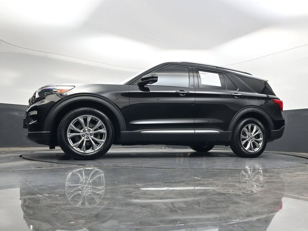 Used 2021 Ford Explorer Limited w/ Equipment Group 301A AWD/4WD image 46