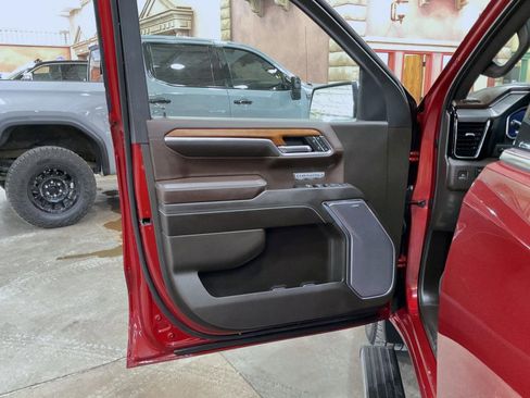 Certified 2023 GMC Sierra 1500 Denali w/ Denali Reserve Package image 9