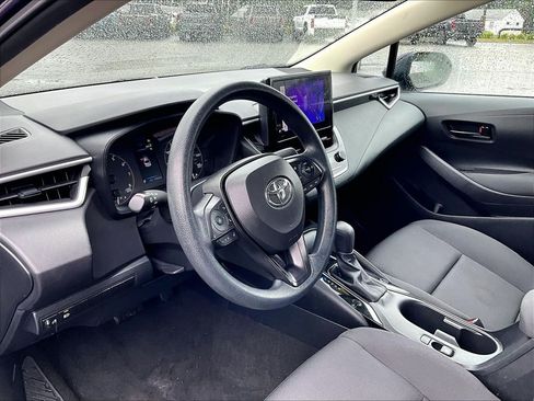 Used 2024 Toyota Corolla LE FWD image 8