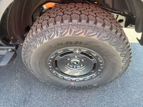 New 2025 Ford Bronco Big Bend w/ Black Diamond Package AWD/4WD image 14