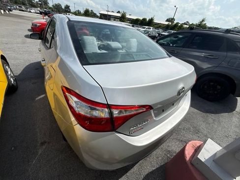 Used 2014 Toyota Corolla LE FWD image 4