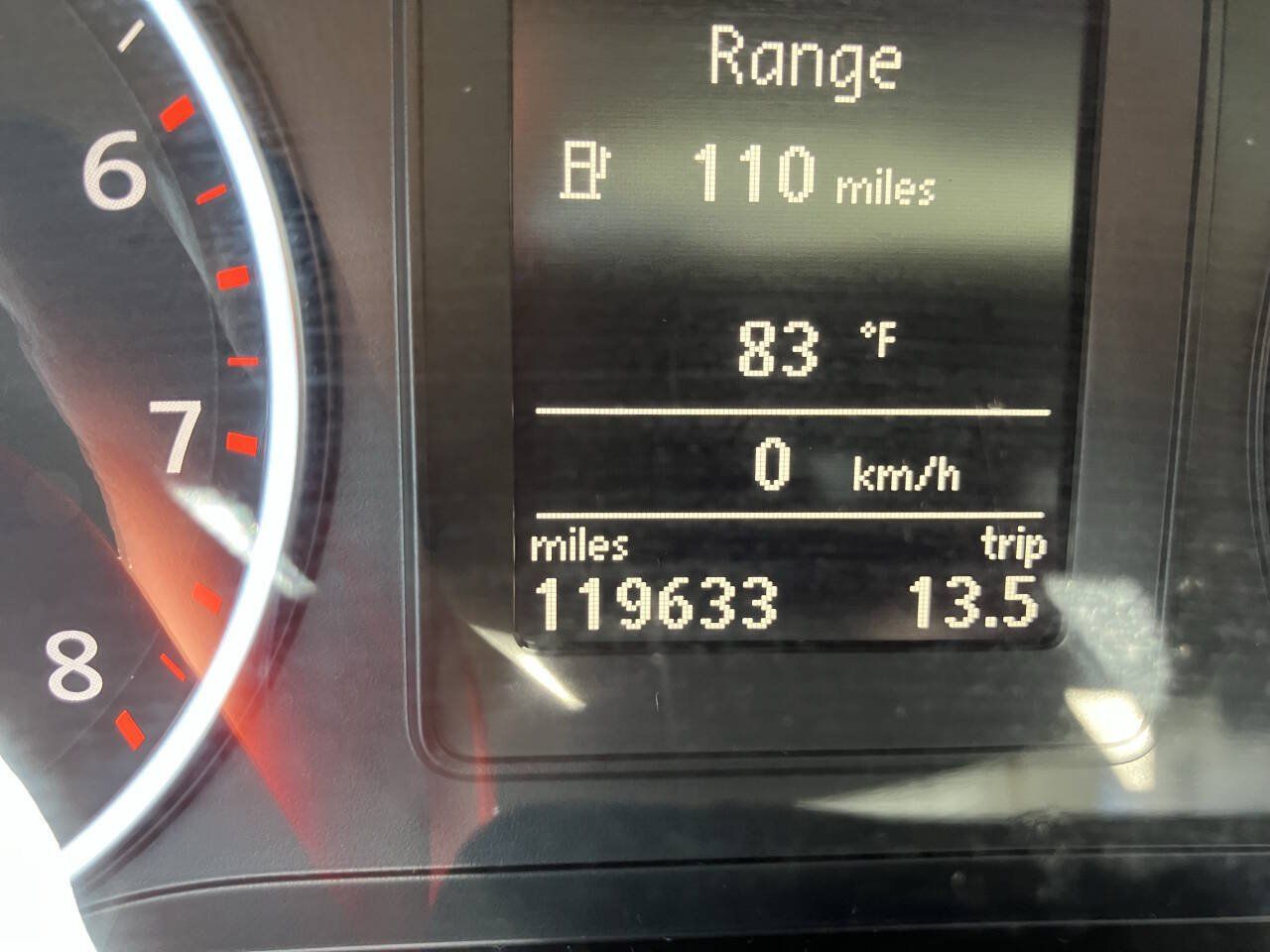 Used 2010 Volkswagen Tiguan SE AWD/4WD image 12