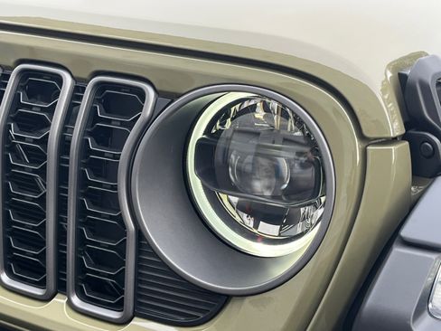 New 2026 Jeep Gladiator Rubicon image 11