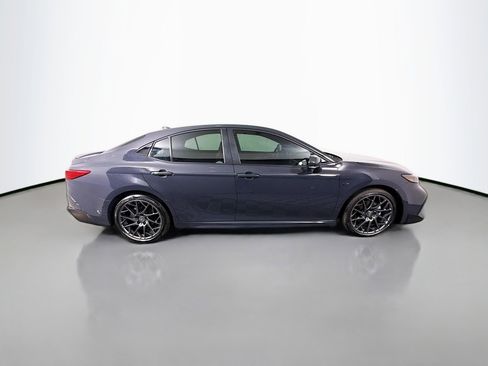 Used 2025 Toyota Camry SE w/ Convenience Package image 11