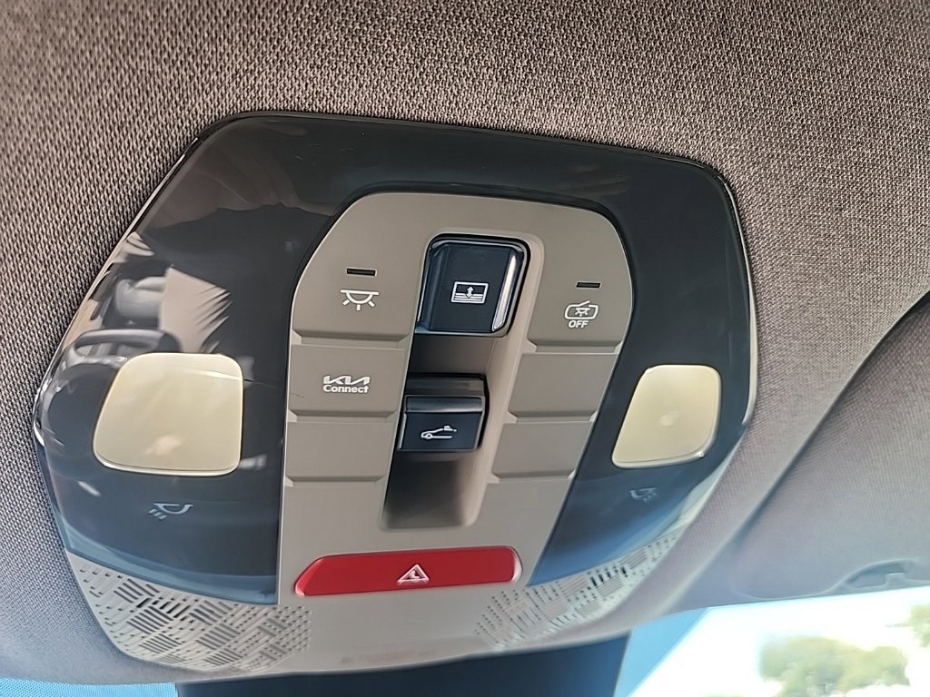 Certified 2024 Kia EV9 Land AWD/4WD image 25