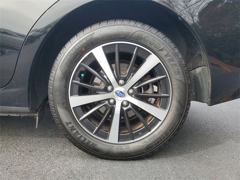 Used 2022 Subaru Impreza Premium image 7