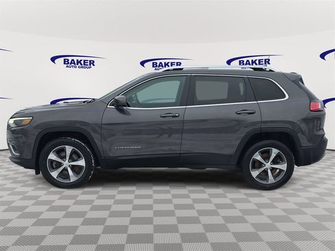 Used 2019 Jeep Cherokee Limited image 6