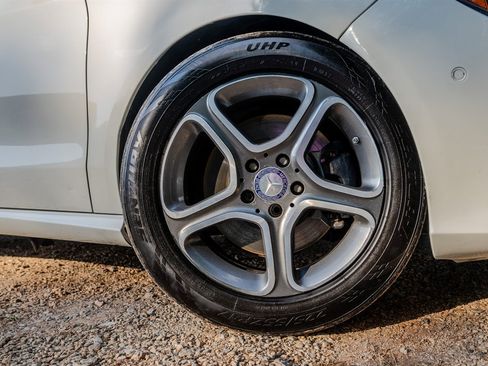 Used 2014 Mercedes-Benz CLA 250 image 13