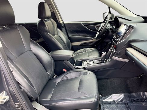Used 2022 Subaru Forester Limited image 29