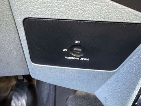 Used 2015 Ford F550 2WD Regular Cab Super Duty image 19
