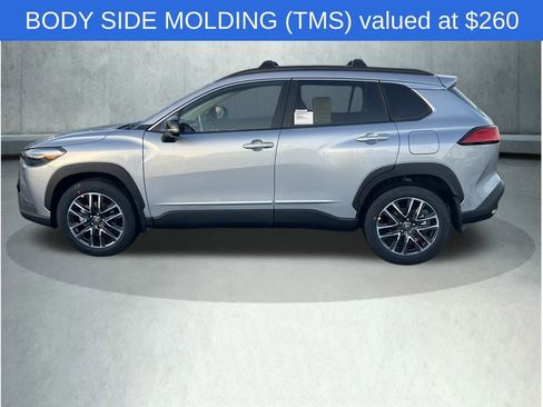 Used 2026 Toyota Corolla Cross XLE w/ Convenience Package image 8