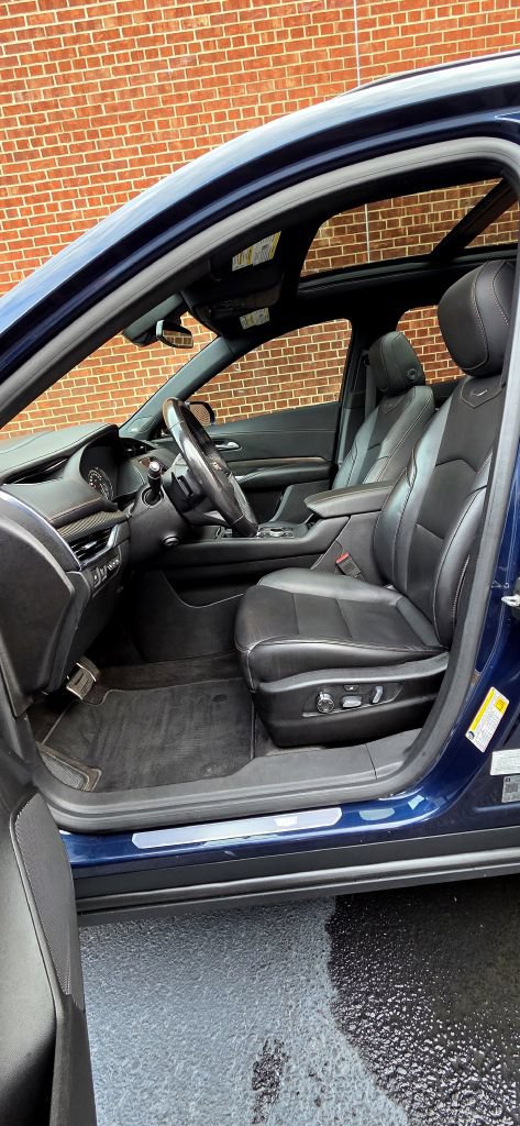 Used 2019 Cadillac XT4 Sport AWD/4WD image 12
