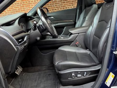 Used 2019 Cadillac XT4 Sport AWD/4WD image 12