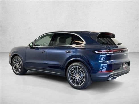 Used 2026 Porsche Cayenne AWD/4WD image 3