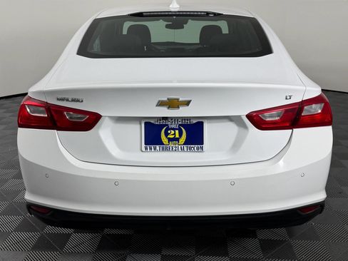 Used 2024 Chevrolet Malibu LT w/ LPO, Floor Liner Package FWD image 10