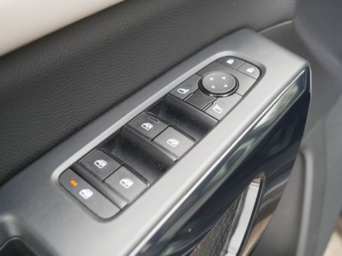 Certified 2023 Nissan Pathfinder SV AWD/4WD image 19